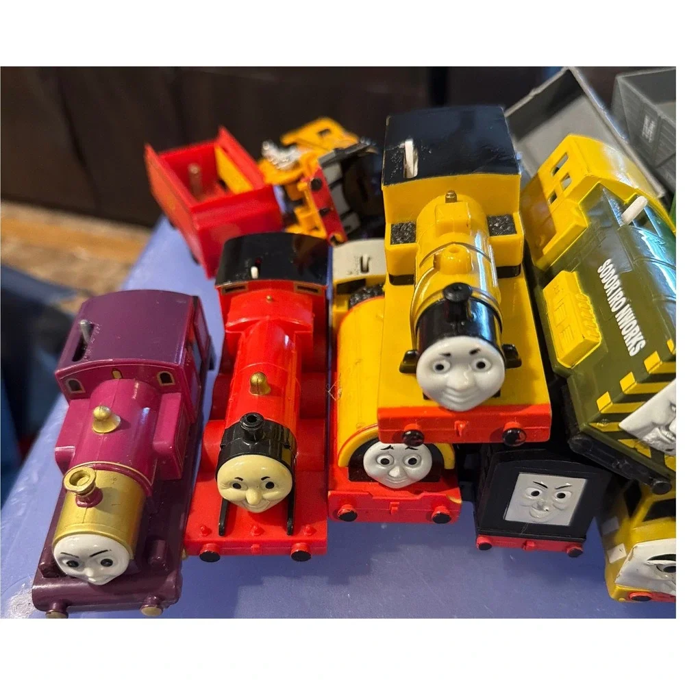 Thomas & Friends TrackMaster Motorized Train Lot Thomas Henry James Diesel Lady